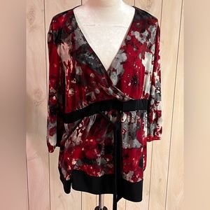 Studio 1940 red, gray, black 3/4 sleeve deep v-neck